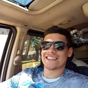 Meet your Posher, Devin